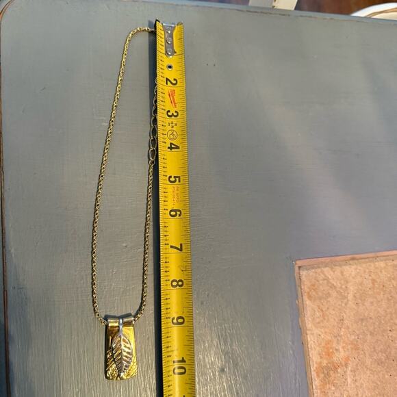 Liz Claiborne Gold Tone Pendant & Necklace - Picture 6 of 8